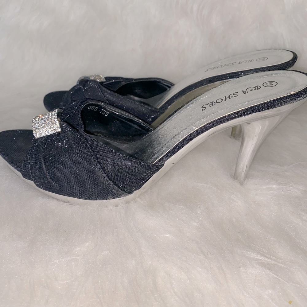 Women dress shoes